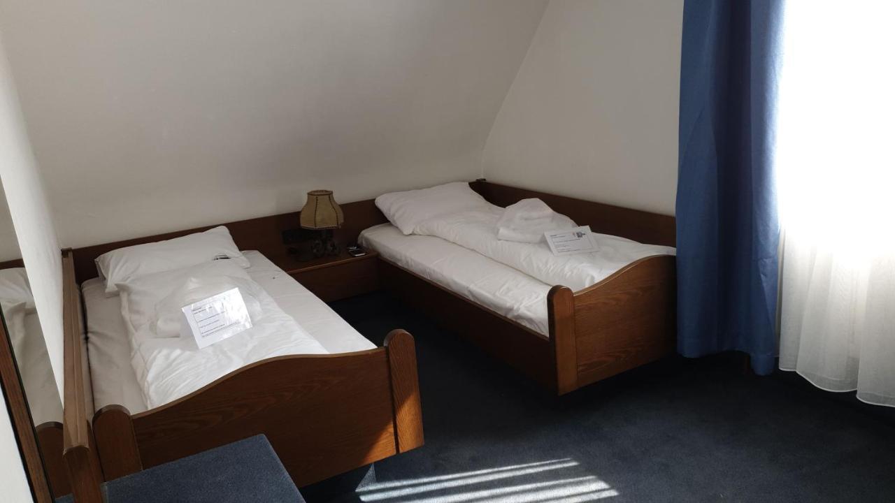 Hotel Goldene Rose Ebersbach an der Fils Exterior foto
